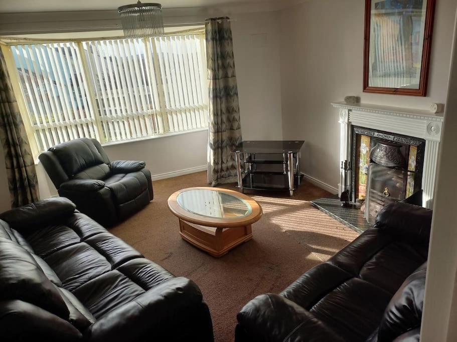 Large 4Bed Available Long-Term In Letterkenny Villa Ngoại thất bức ảnh